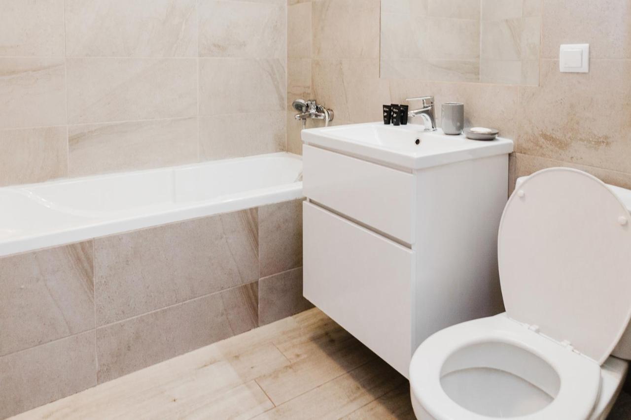 City View Apartment With Free Parking Cluj-Napoca Buitenkant foto