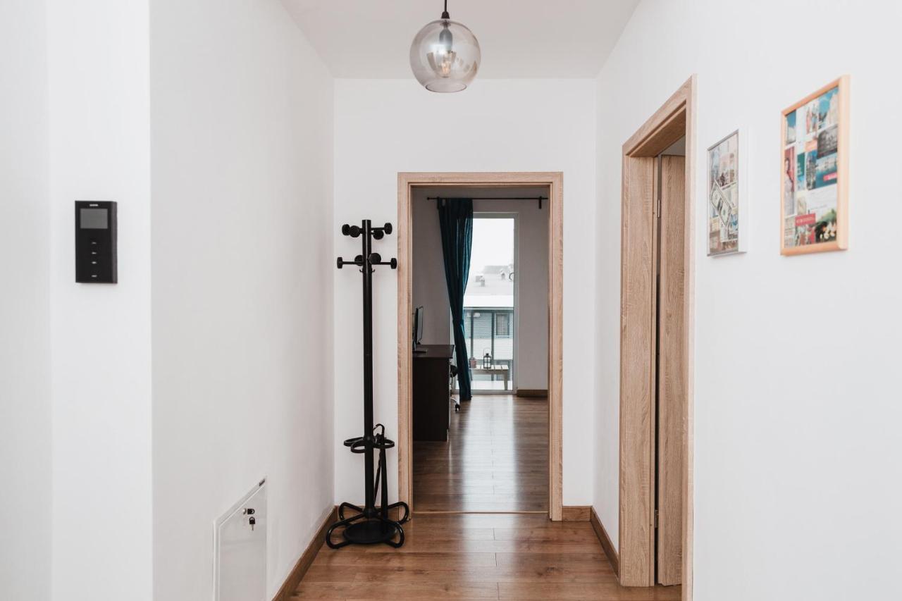 City View Apartment With Free Parking Cluj-Napoca Buitenkant foto